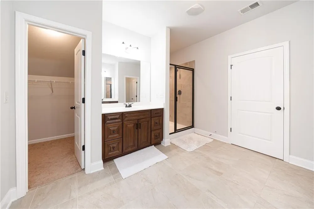 5543 Leaf Ridge Lane Buford, GA 30518