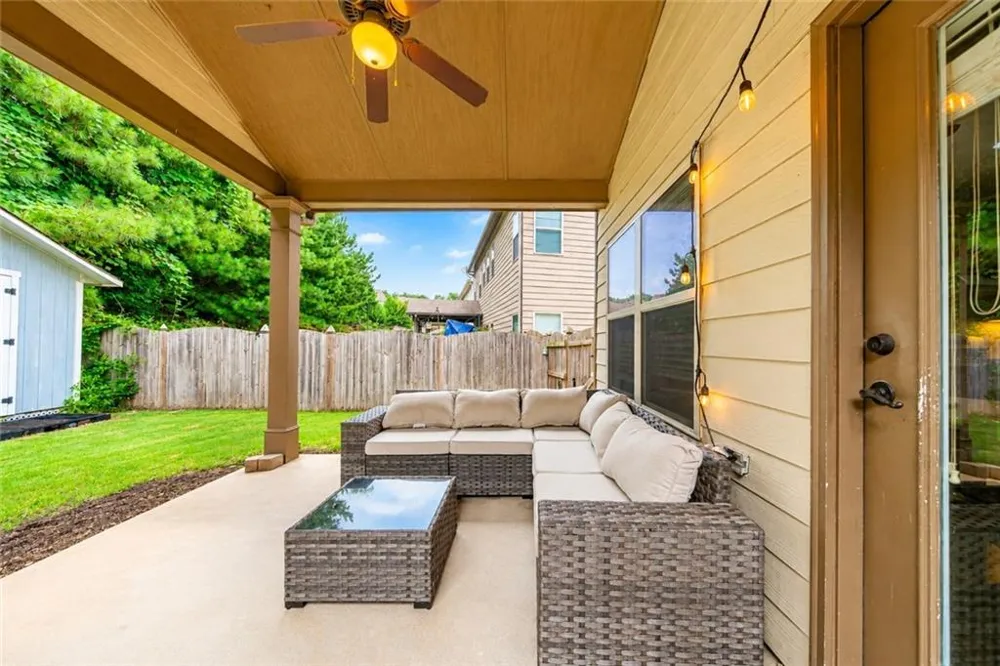 5543 Leaf Ridge Lane Buford, GA 30518