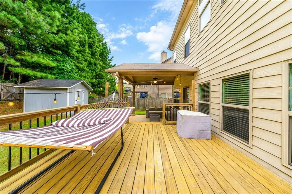 5543 Leaf Ridge Lane Buford, GA 30518