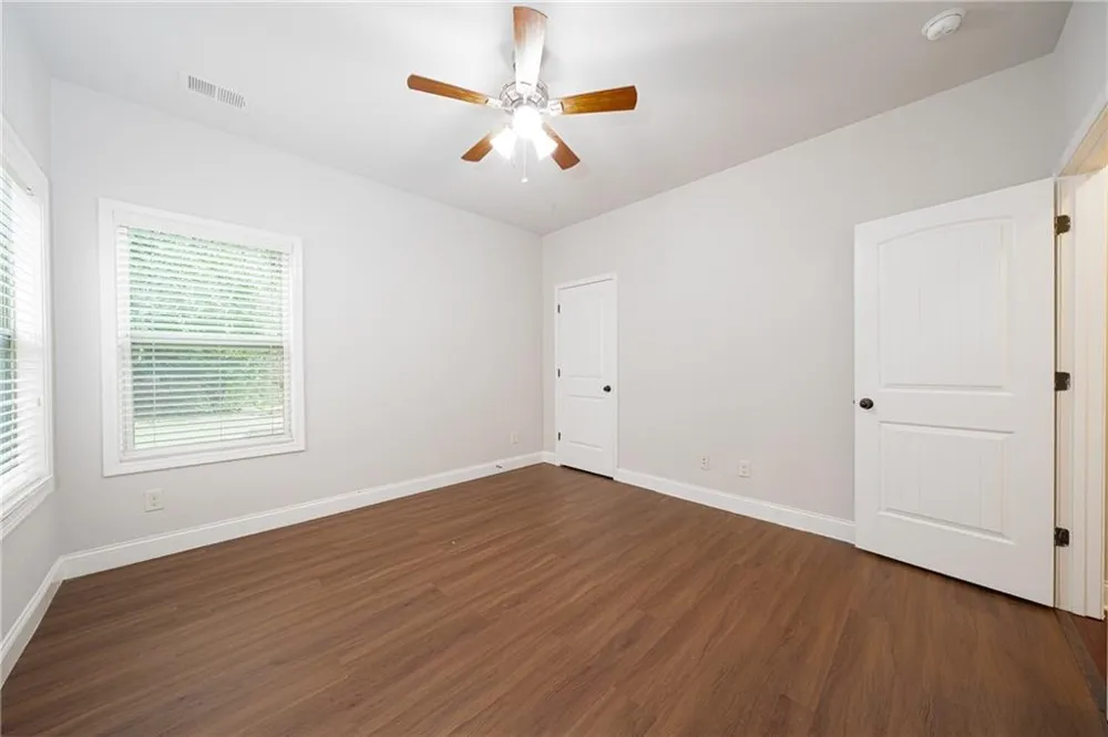 5543 Leaf Ridge Lane Buford, GA 30518
