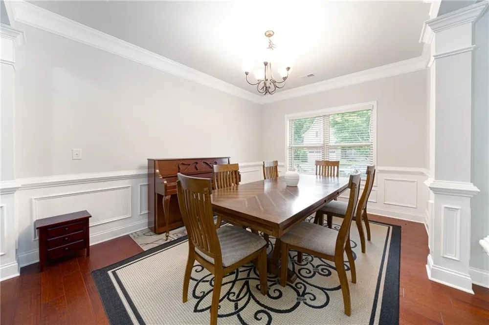 5543 Leaf Ridge Lane Buford, GA 30518
