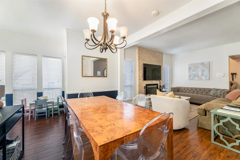 4320 Bellaire Drive S #205W Fort Worth, TX 76109
