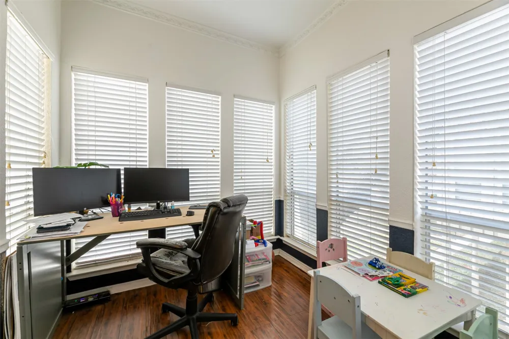 4320 Bellaire Drive S #205W Fort Worth, TX 76109