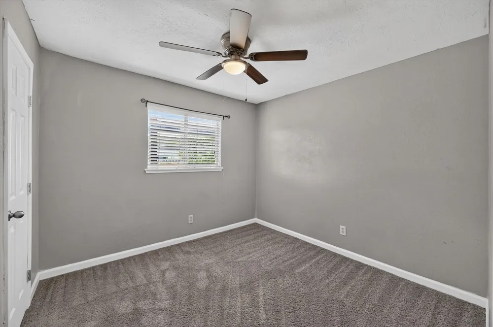 704 Levelland Drive Arlington, TX 76017