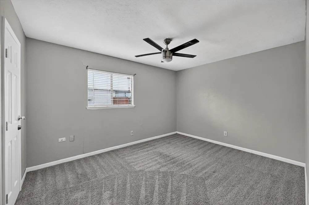 704 Levelland Drive Arlington, TX 76017