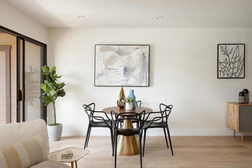 4007 Canario #E Carlsbad, CA 92008