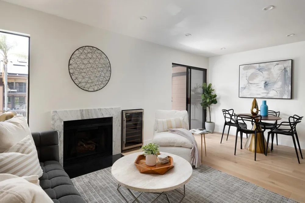 4007 Canario #E Carlsbad, CA 92008