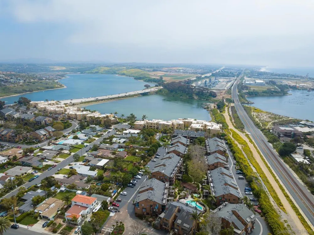 4007 Canario #E Carlsbad, CA 92008