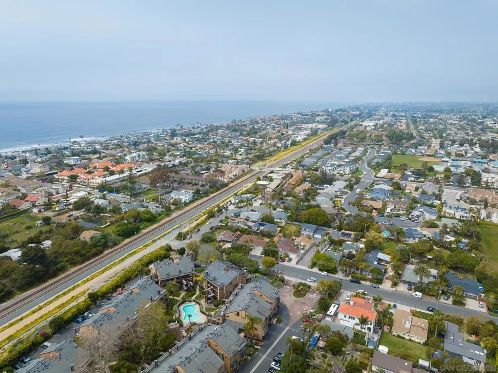 4007 Canario #E Carlsbad, CA 92008