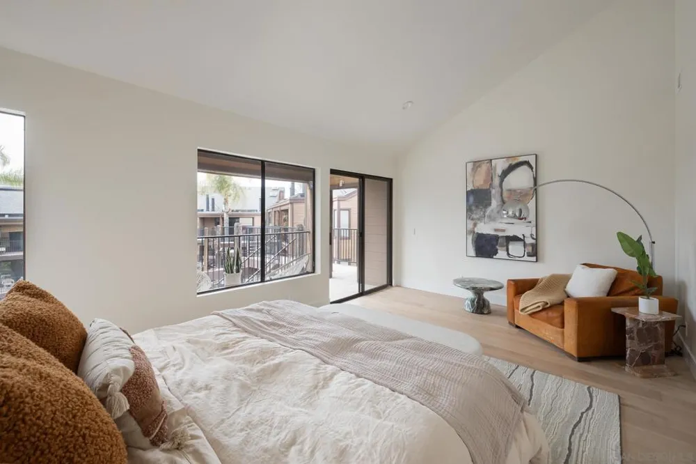 4007 Canario #E Carlsbad, CA 92008