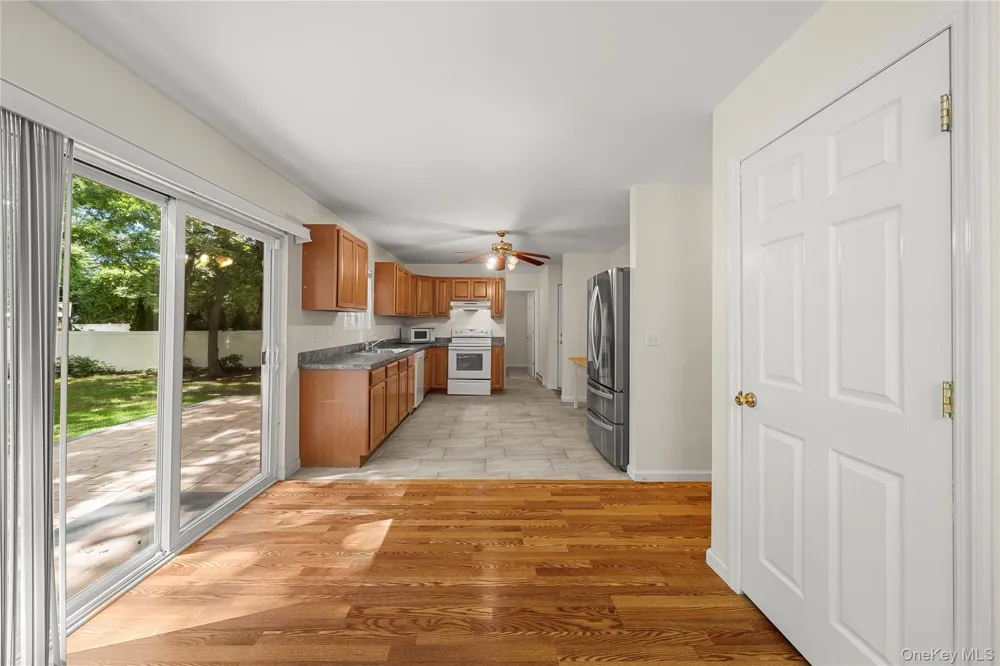 144 Dawn Drive Shirley, NY 11967