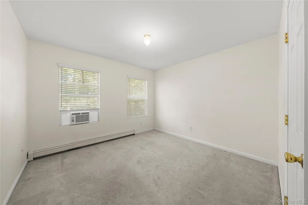 144 Dawn Drive Shirley, NY 11967