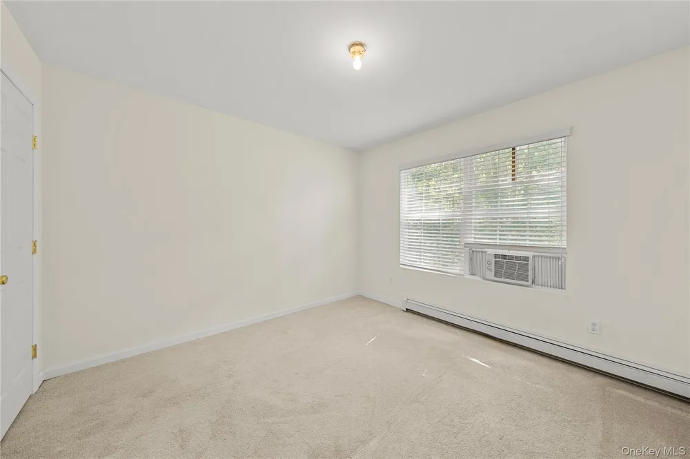 144 Dawn Drive Shirley, NY 11967