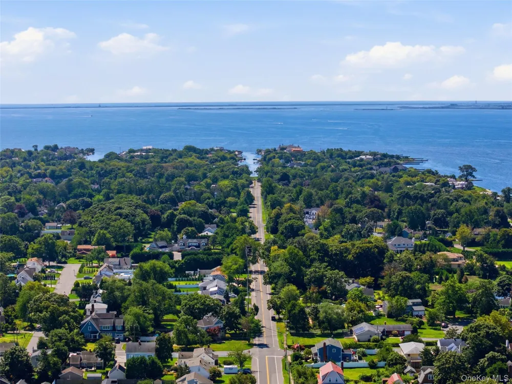 61 Ocean Avenue Islip, NY 11751
