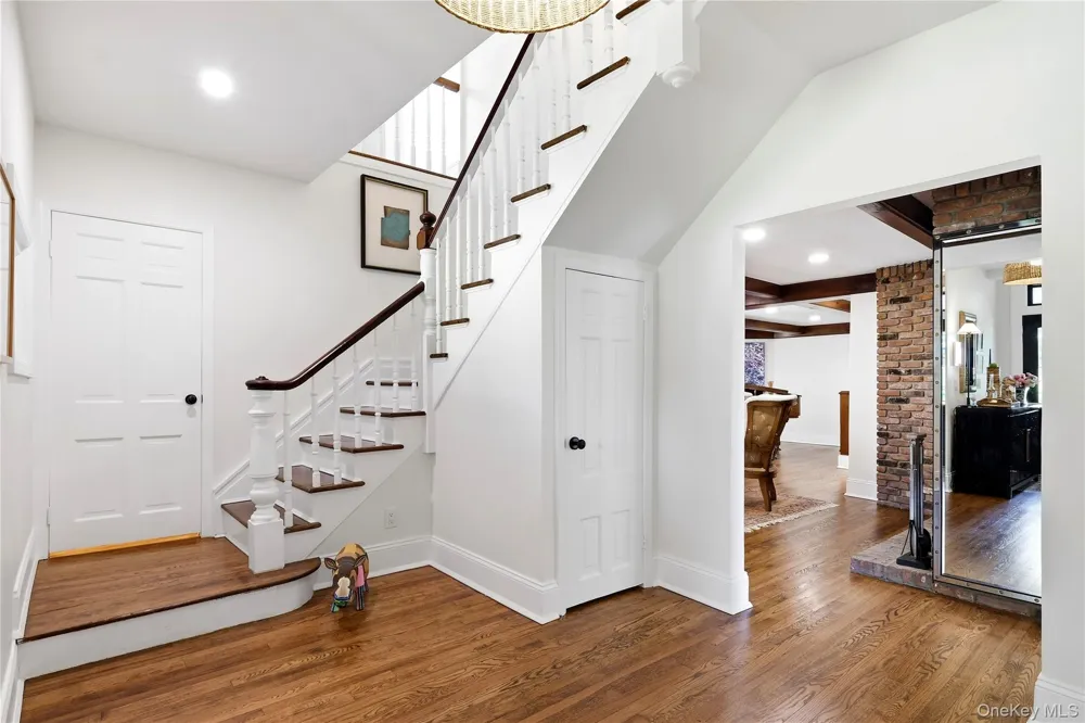 61 Ocean Avenue Islip, NY 11751