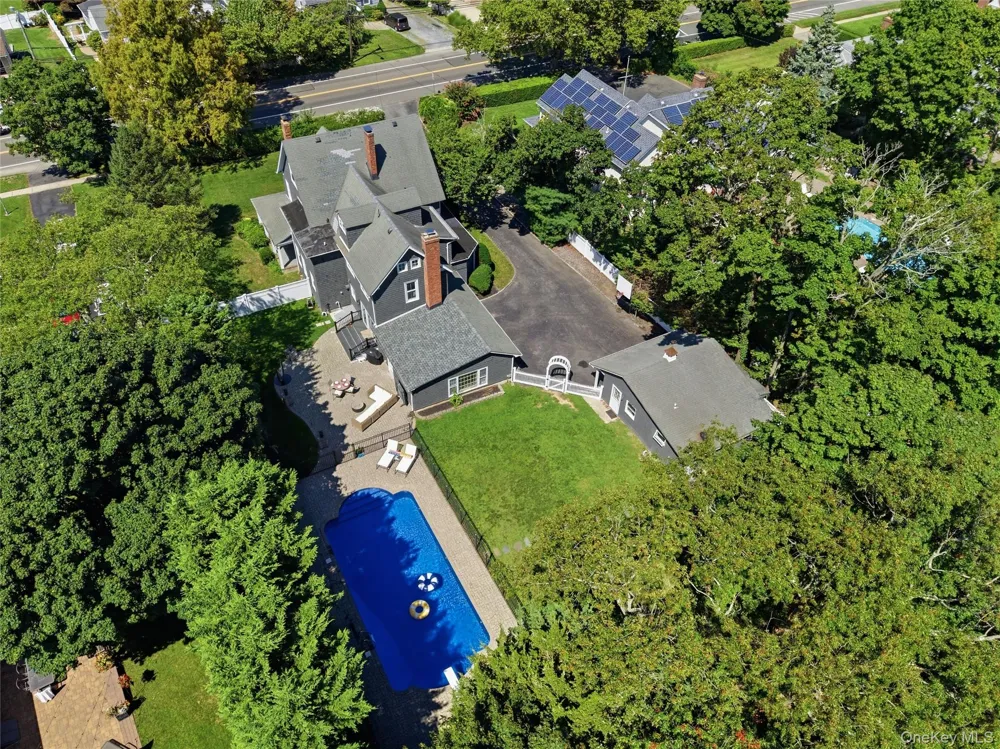 61 Ocean Avenue Islip, NY 11751
