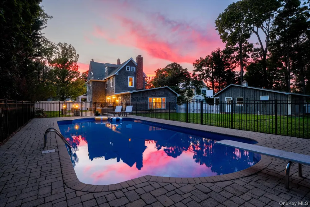61 Ocean Avenue Islip, NY 11751