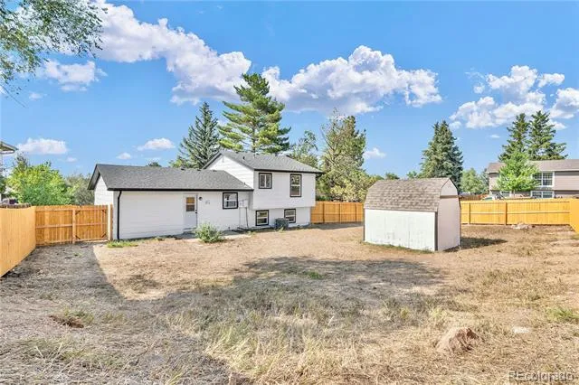 10272 W Lehigh Avenue Denver, CO 80235