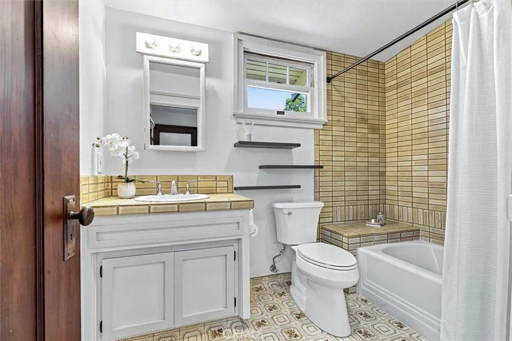 1116 Pismo Street San Luis Obispo, CA 93401
