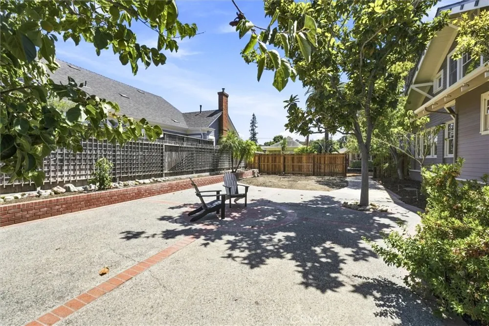 1116 Pismo Street San Luis Obispo, CA 93401