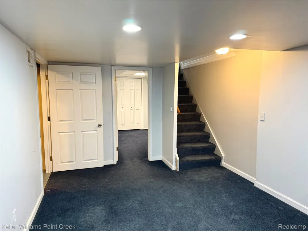 37275 Glenbrook Drive #4 Clinton Charter Township, MI 48036