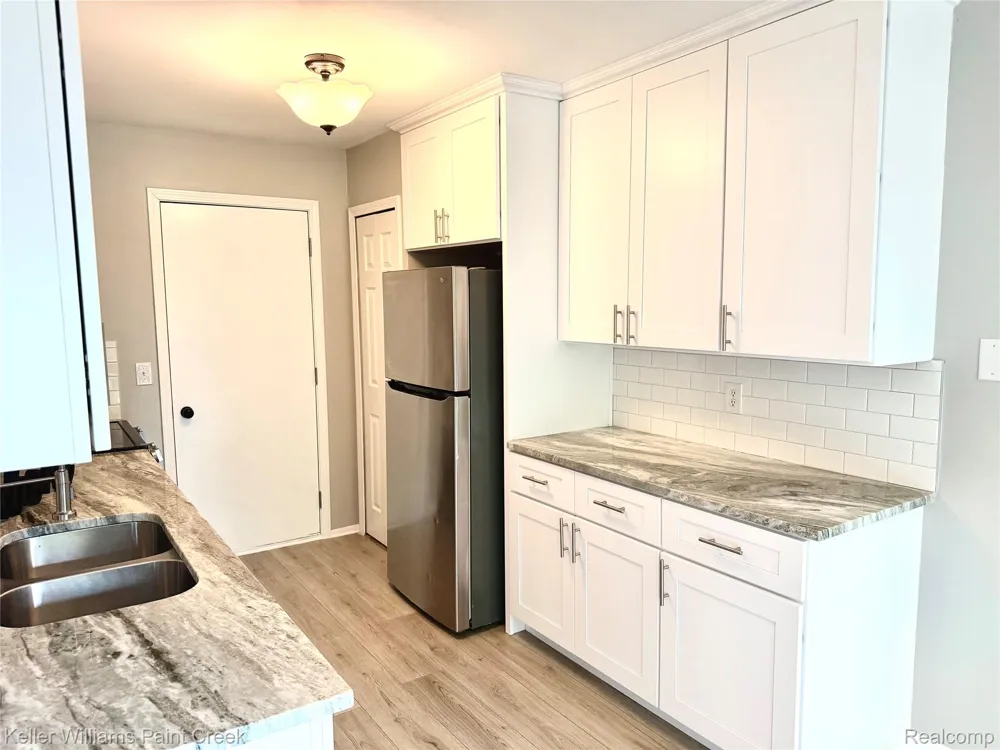 37275 Glenbrook Drive #4 Clinton Charter Township, MI 48036
