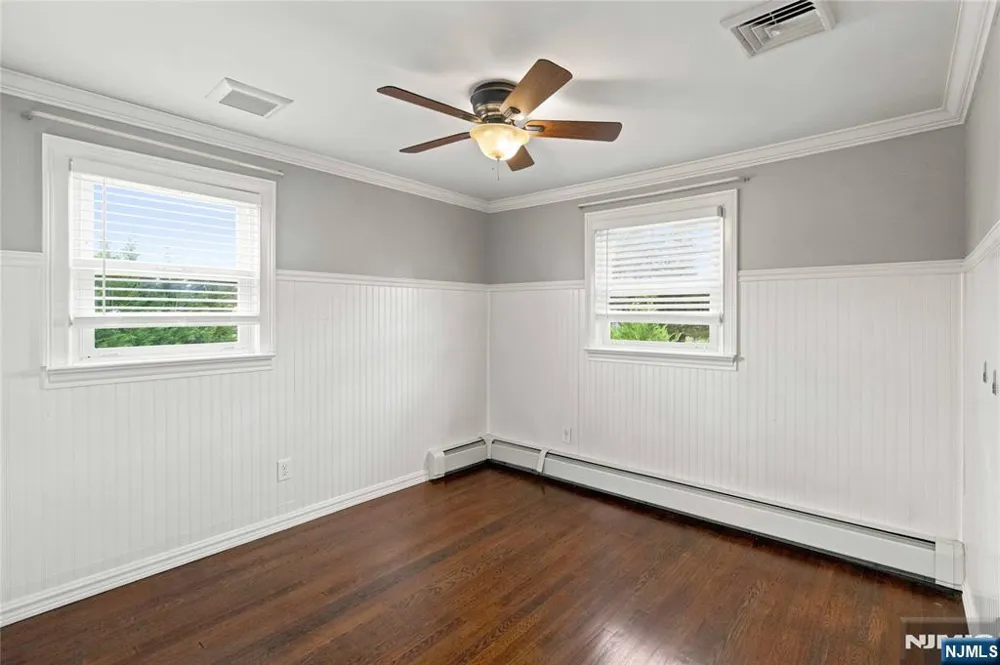 112 Sand Road Fairfield, NJ 07004