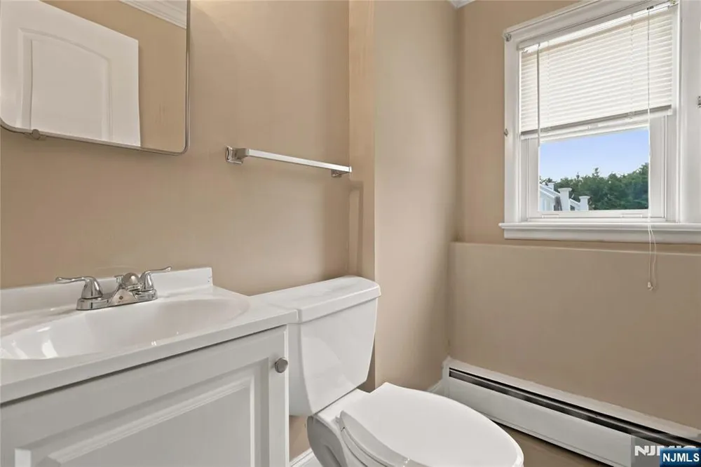 112 Sand Road Fairfield, NJ 07004