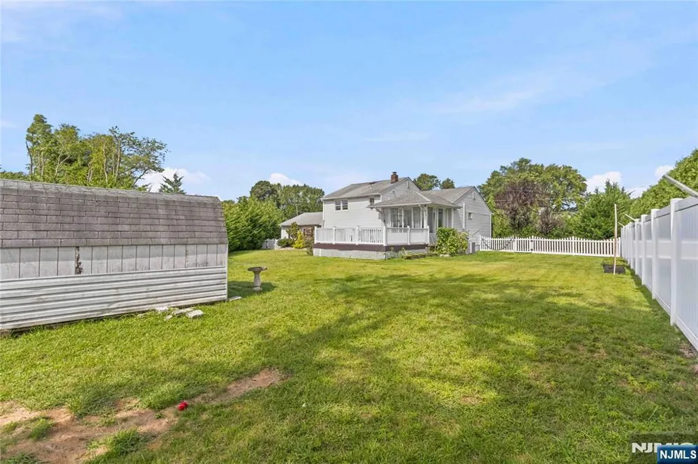 112 Sand Road Fairfield, NJ 07004