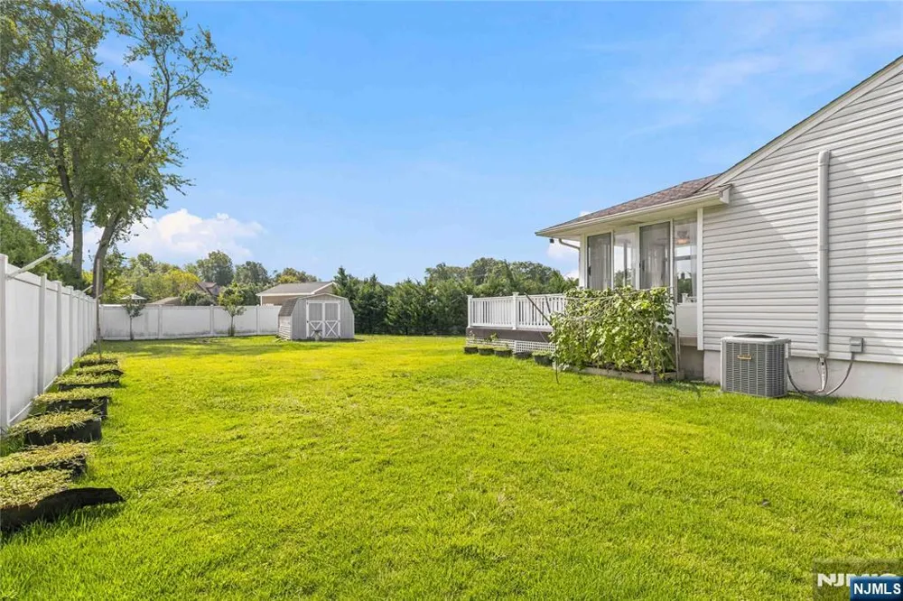 112 Sand Road Fairfield, NJ 07004