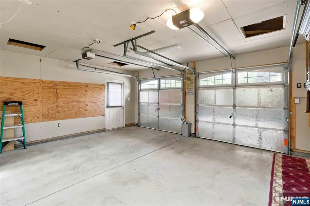 112 Sand Road Fairfield, NJ 07004