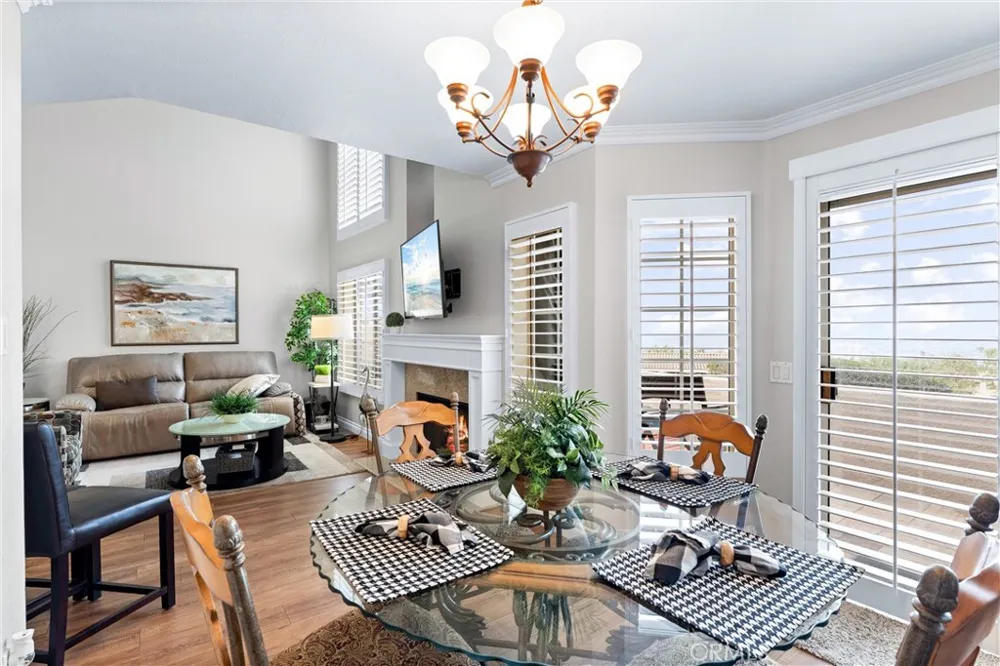 1037 S Daybreak Court Anaheim, CA 92808