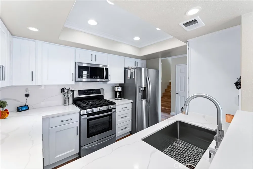 1037 S Daybreak Court Anaheim, CA 92808