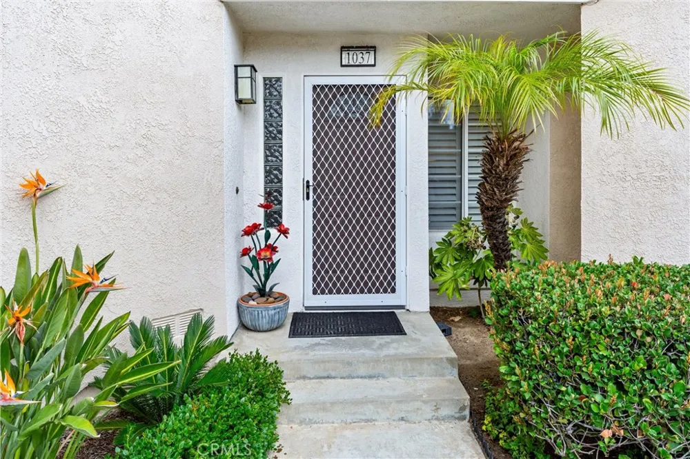 1037 S Daybreak Court Anaheim, CA 92808