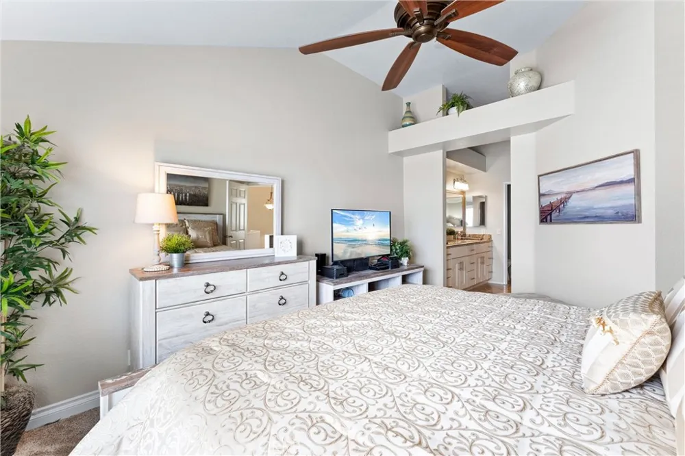1037 S Daybreak Court Anaheim, CA 92808