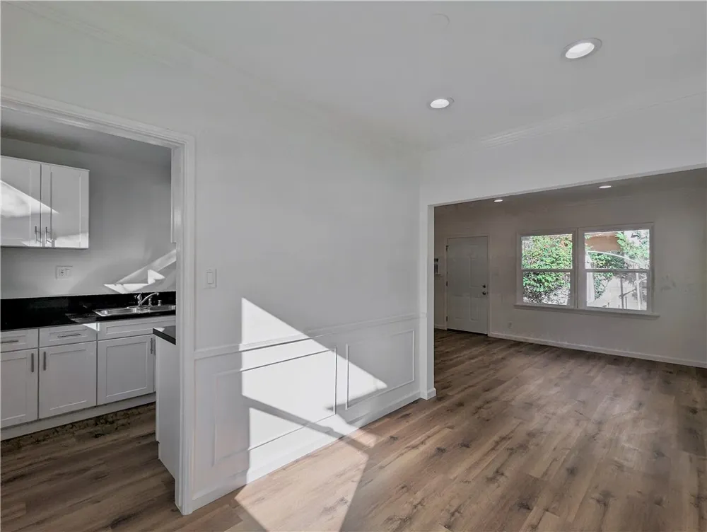 10931 Whipple Street Studio City, CA 91602