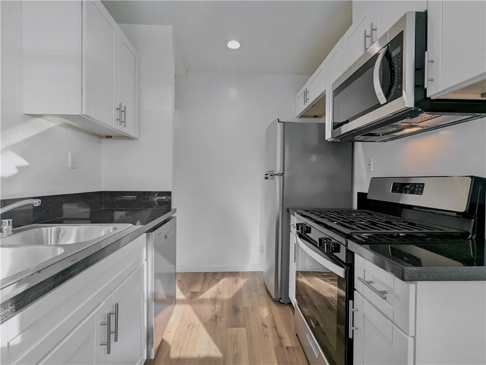 10931 Whipple Street Studio City, CA 91602