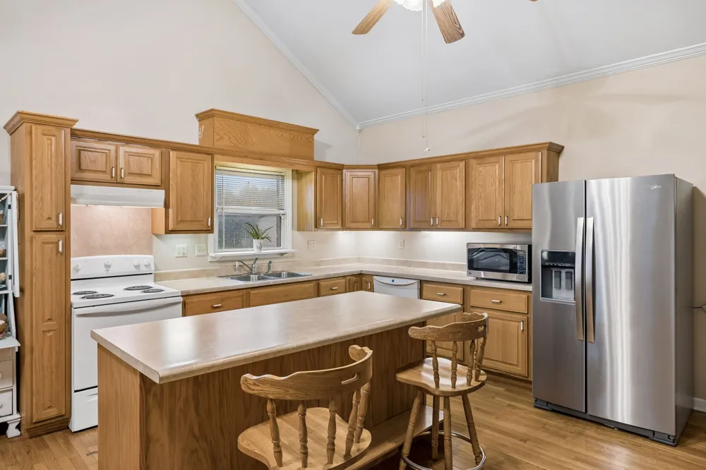 500 Hurricane Creek Rd Mc Ewen, TN 37101