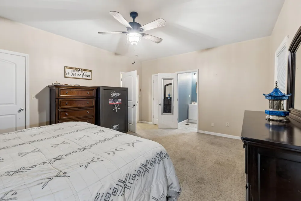 500 Hurricane Creek Rd Mc Ewen, TN 37101