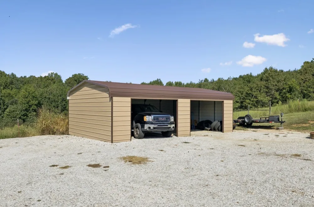 500 Hurricane Creek Rd Mc Ewen, TN 37101