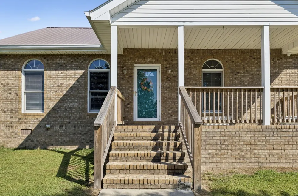 500 Hurricane Creek Rd Mc Ewen, TN 37101