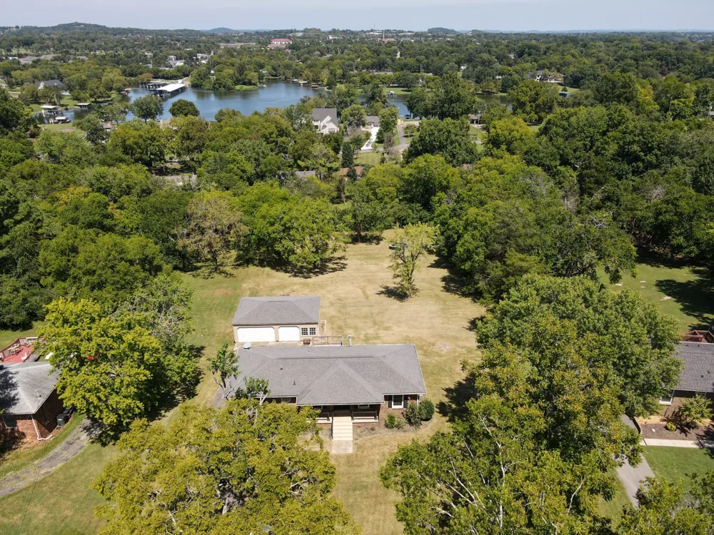 153 Country Club Dr Hendersonville, TN 37075
