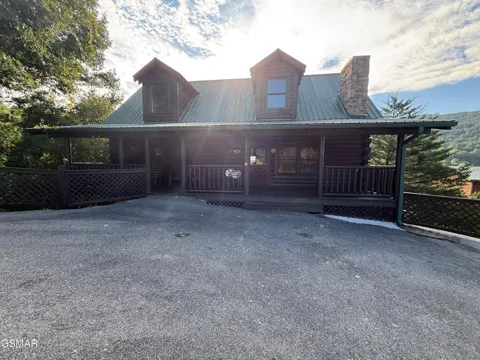 3160 White Falcon Way