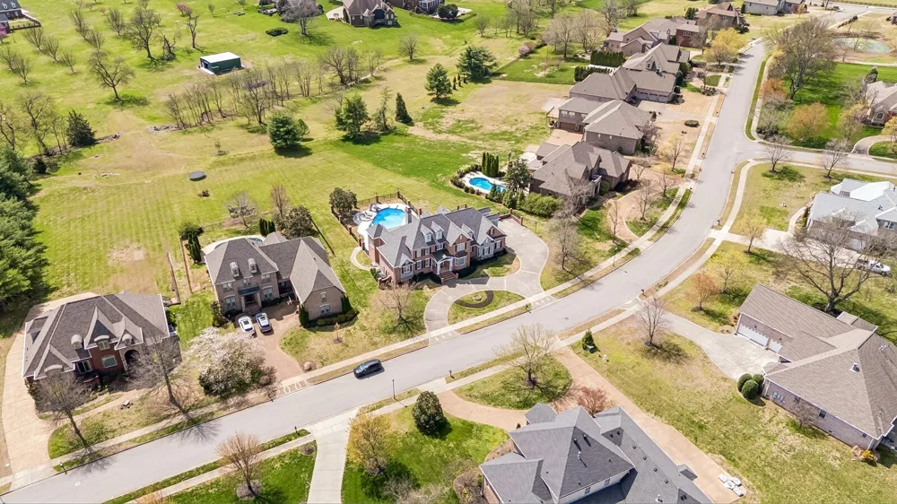 107 Gaston St Gallatin, TN 37066