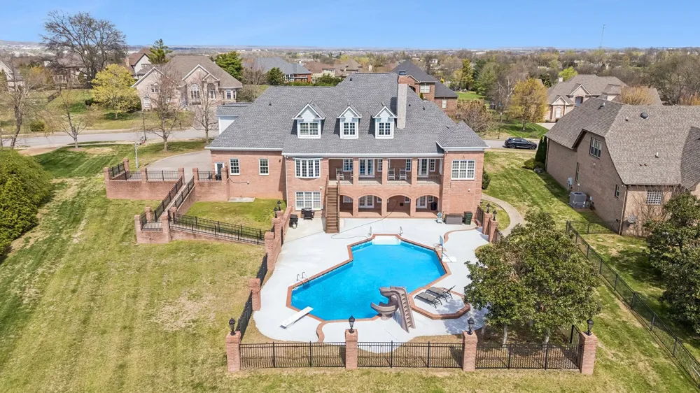 107 Gaston St Gallatin, TN 37066