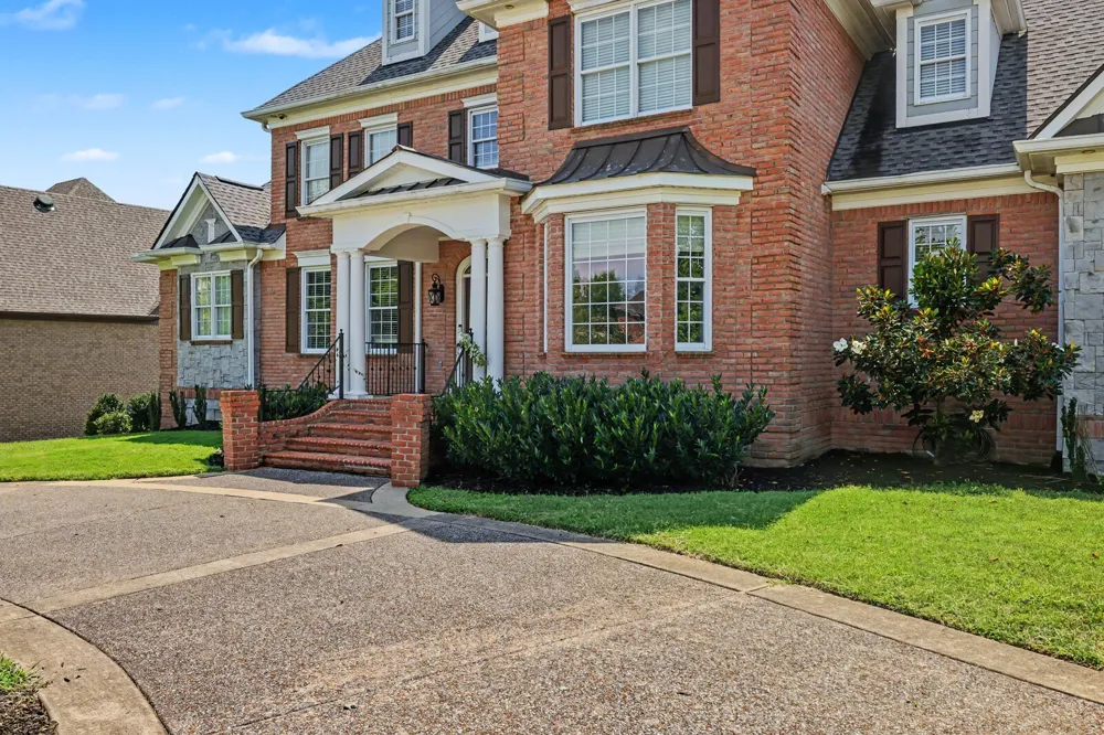 107 Gaston St Gallatin, TN 37066