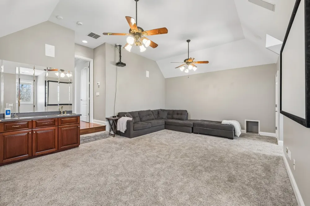 107 Gaston St Gallatin, TN 37066
