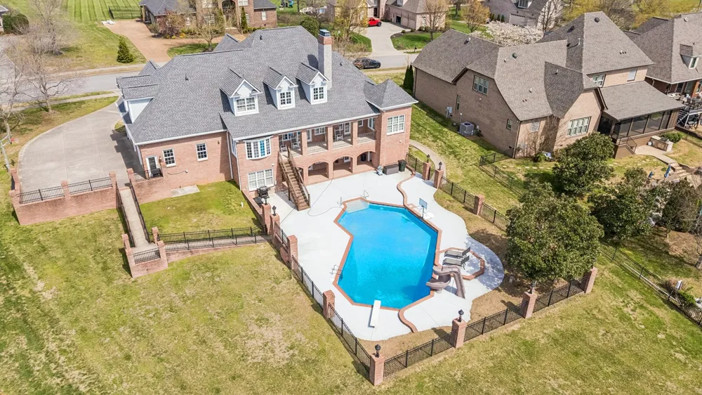 107 Gaston St Gallatin, TN 37066