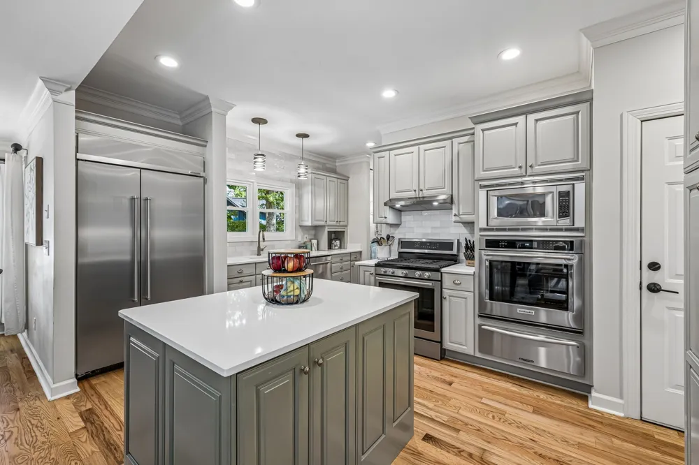 1006 Champion Hills Dr Kingston Springs, TN 37082