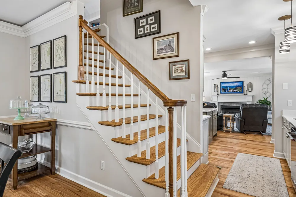 1006 Champion Hills Dr Kingston Springs, TN 37082